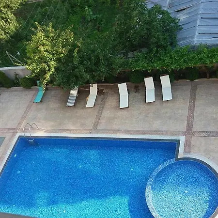 Persani 3 Apartment *